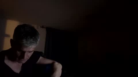 guardiannif_ online show from February 26, 12:41 am