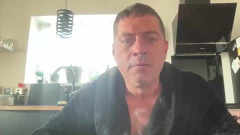 guil0 online show from September 22, 10:19 am