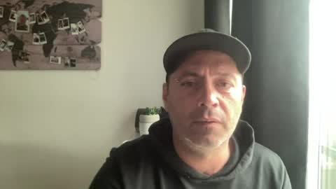 guil0 online show from July 15, 7:18 pm