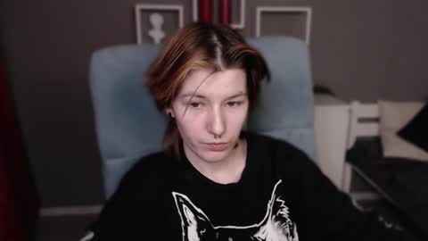 guitarandangell online show from February 16, 7:39 am