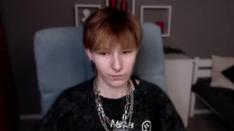 guitarandangell online show from March 7, 6:41 pm