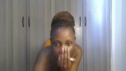 Miss Incredible online show from March 9, 10:42 am