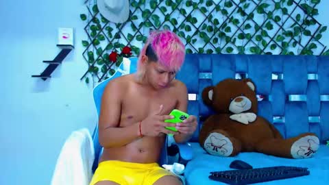 Snapshot of gurxxxt chatting on January 12, 1:58 pm Hakim online show from January 12, 1:58 pm