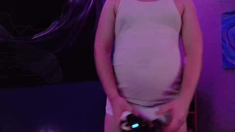 gutlvr online show from December 15, 7:57 am