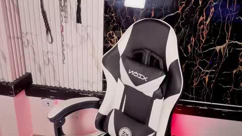 Miss online show from September 28, 1:53 pm