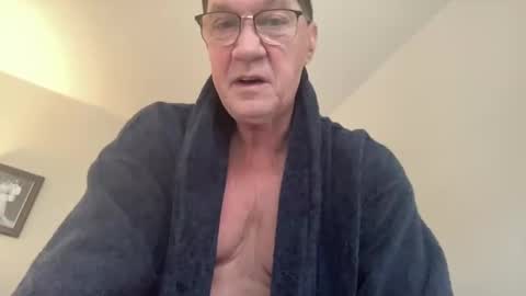 gwashere4u online show from December 1, 5:37 pm