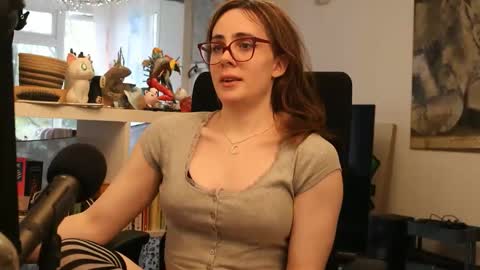 cutiefoxxx online show from November 27, 1:08 pm