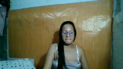 gwenn24 online show from May 26, 12:33 pm