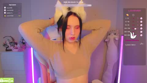   online show from February 12, 9:10 am