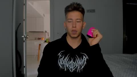 Oliver online show from March 17, 3:39 pm