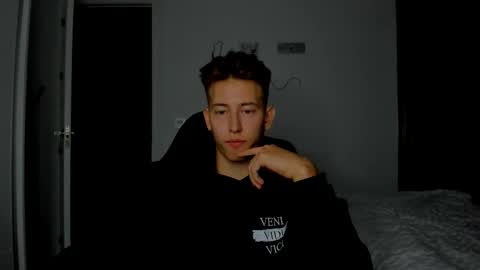 Oliver online show from February 16, 7:34 pm