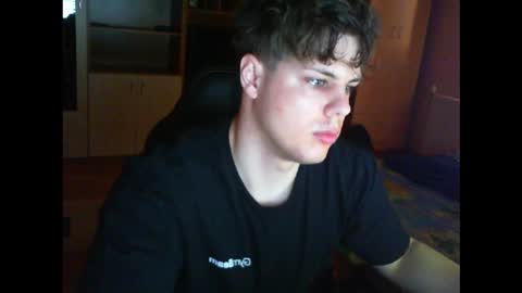 gymguy0505 online show from March 15, 9:13 am