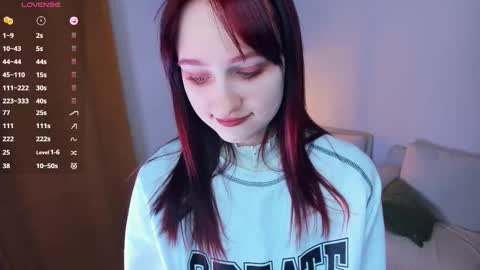 Kelly  Lilly online show from February 4, 6:56 pm