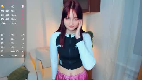 Kelly  Lilly online show from December 5, 9:12 pm