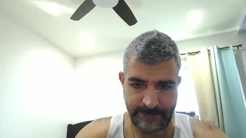 h0nest84 online show from December 16, 8:37 pm