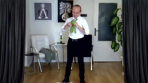 H. Blackwood online show from April 14, 5:27 pm