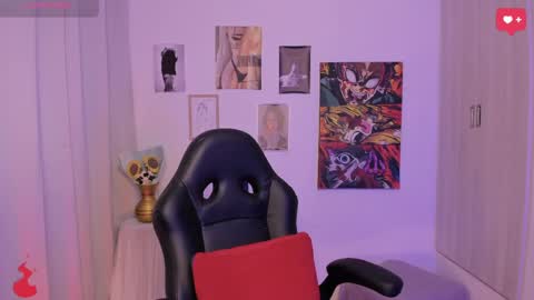 haanna_thompsoon online show from April 9, 3:43 am