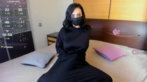 Linda online show from October 11, 3:11 am