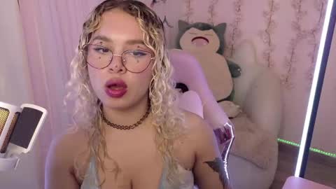 Haely online show from May 15, 12:57 pm