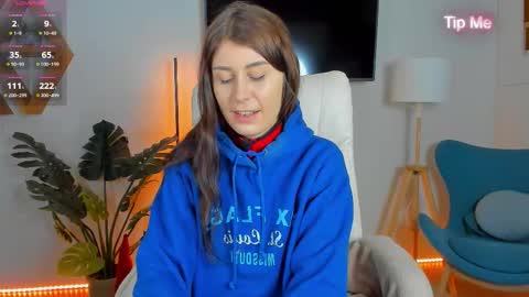 Hailey  Green online show from January 12, 10:28 pm