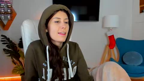 Hailey  Green online show from December 22, 11:00 pm