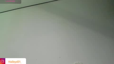 Hailey online show from March 15, 1:43 am