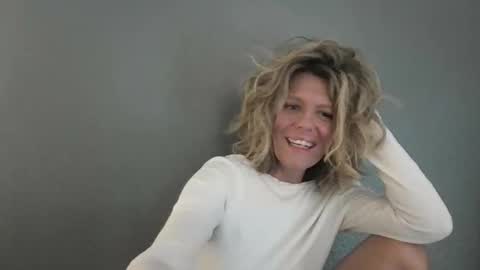 Hailey online show from March 22, 7:51 pm