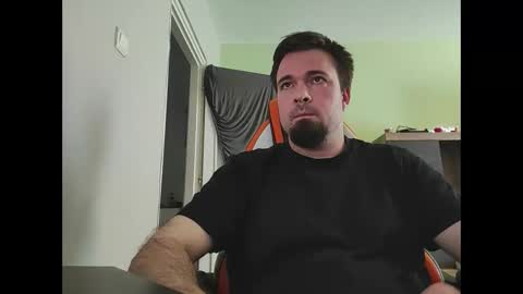 hairy_guy007 online show from April 5, 12:57 pm