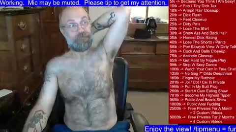 HairyDaddyBear69 online show from January 21, 2:15 pm