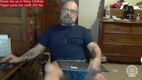HairyDaddyBear69 online show from February 13, 2:04 am