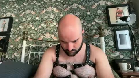 Hairy Guy online show from June 23, 8:22 am