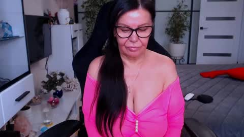 Monika online show from May 26, 9:15 am