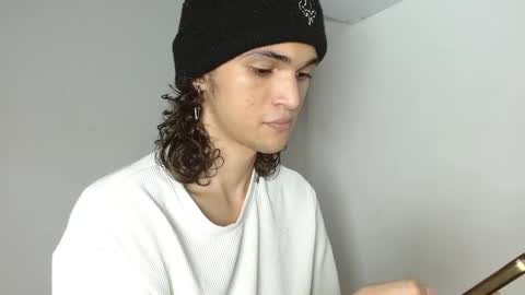 halan online show from February 25, 11:48 pm