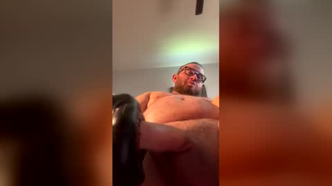 halfoftwelve89 online show from May 11, 6:05 pm
