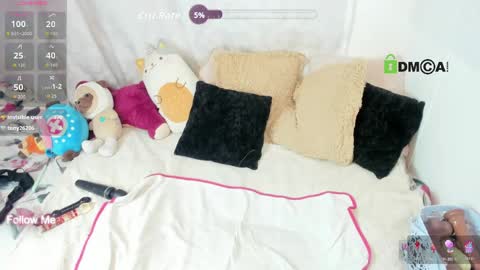 HALLE online show from May 30, 5:17 am