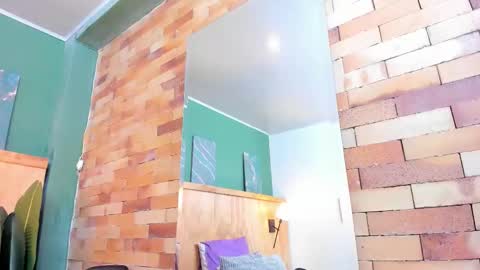 Halley Lorens online show from February 13, 7:39 pm