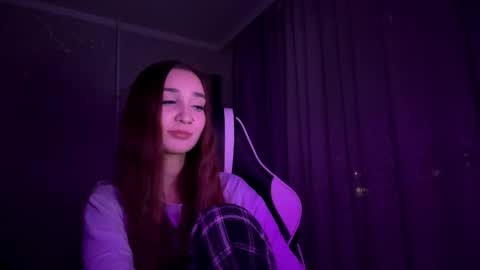 Holly online show from November 1, 1:43 pm