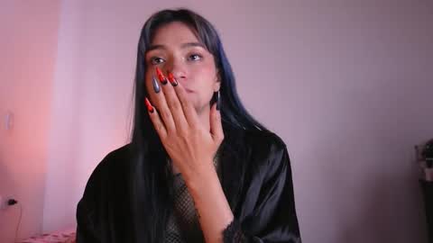 Halsey  online show from October 21, 11:59 am