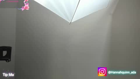 hanaahquinn online show from May 20, 4:09 am