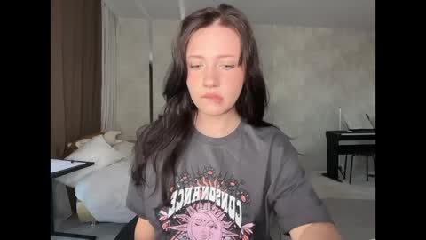 hanahwoods online show from May 23, 2:51 am
