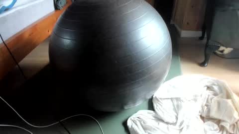 handncocknocum online show from February 10, 2:37 pm