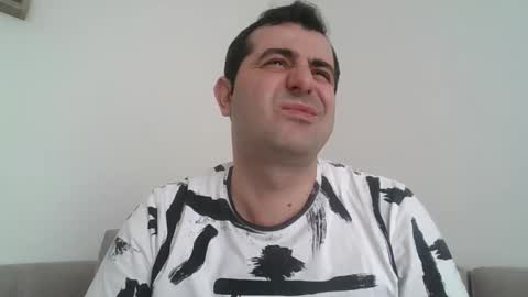 Handsome031 online show from November 3, 7:20 am