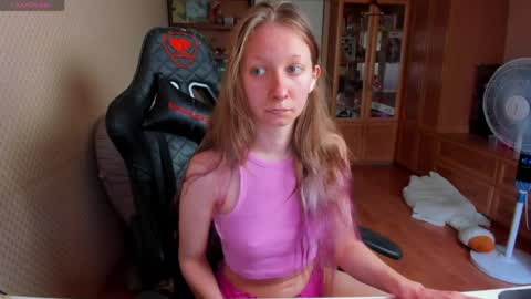Mila online show from June 4, 10:32 am