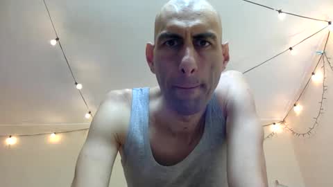 Snapshot of handsomealfie chatting on September 15, 2:24 am HandsomeAlfie online show from September 15, 2:24 am