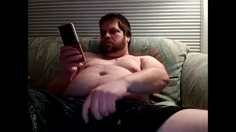 handsomedaddy198923 online show from November 23, 8:34 am