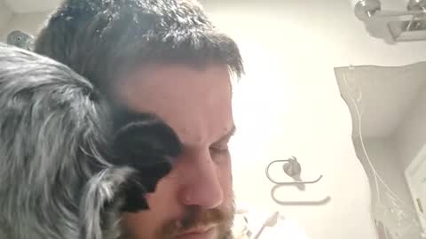 handsomedaddy198923 online show from November 7, 9:01 am