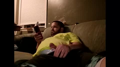 Handsomedaddy198923 online show from May 23, 6:42 am