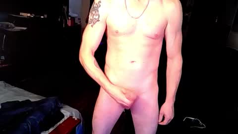 handsomerob42 online show from November 25, 7:23 pm