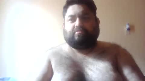 Hunk Fingers online show from March 9, 4:33 pm