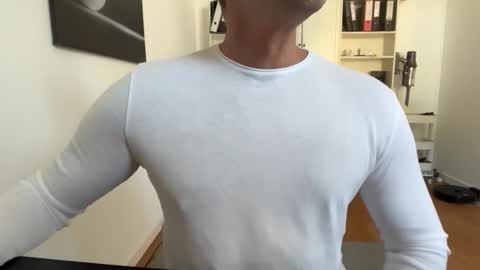 hanky online show from October 1, 9:41 am